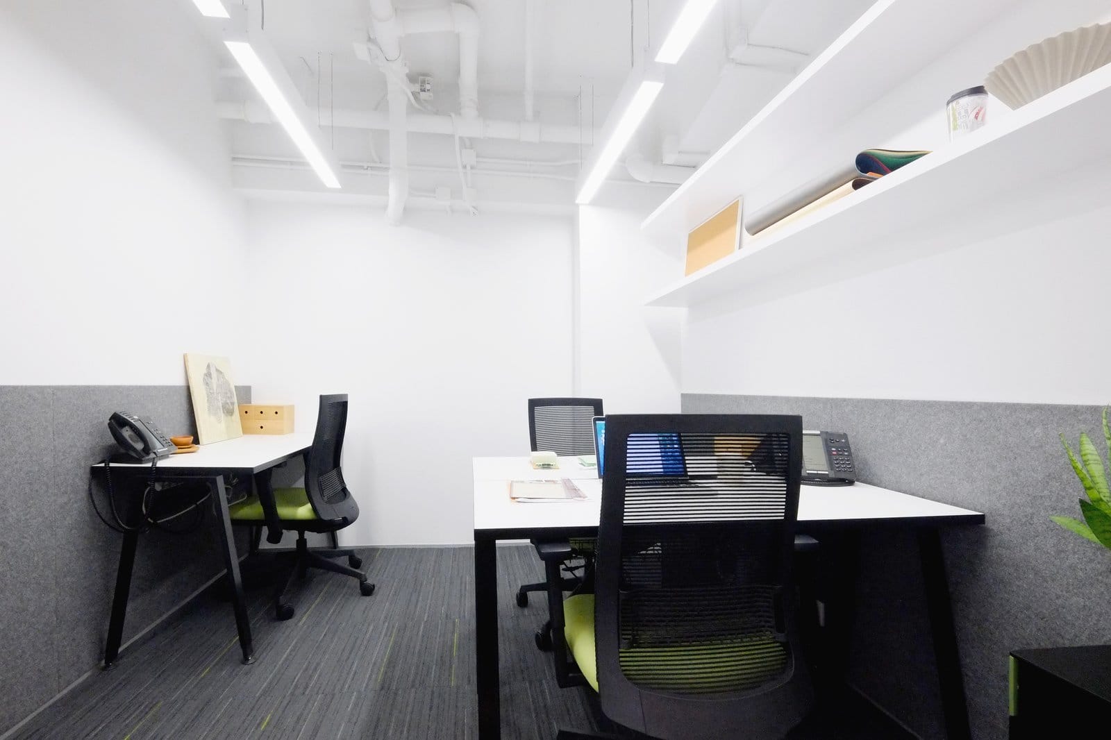 Fully Furnished Office Room